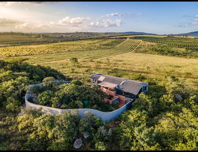 195HA FARM FOR SALE IN WHITE RIVER CENTRAL
